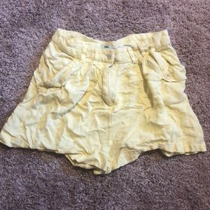 Cute yellow Flowy Shorts!